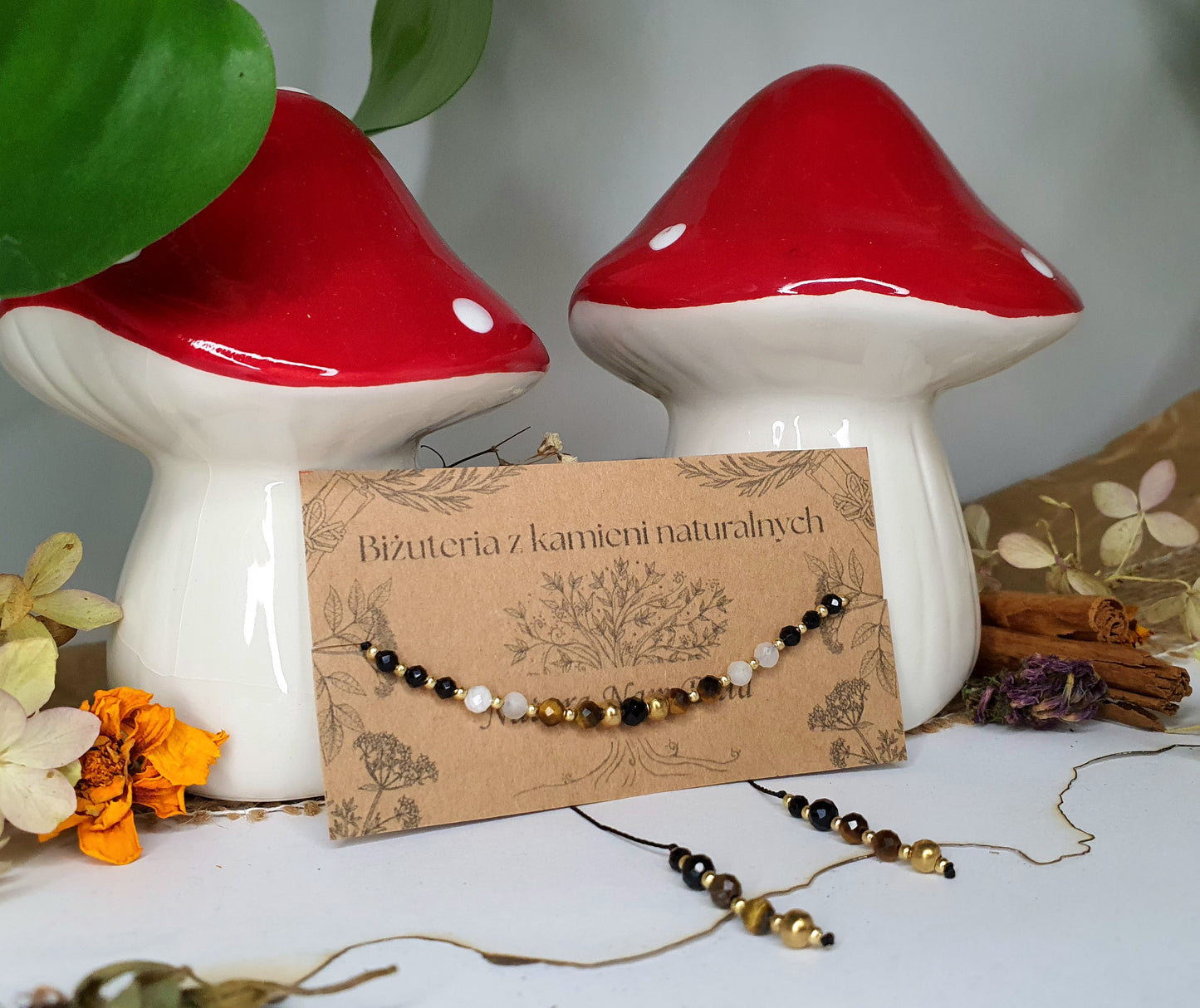 Bransoletka kobiecość i odwaga